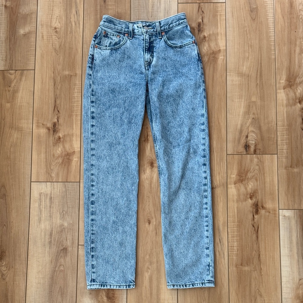 Levi’s Low Pro Straight Blue Jeans size 24